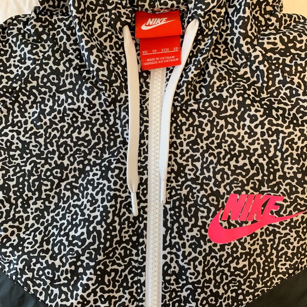 Nike women’s jacket
